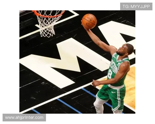 盖利直杀篮筐遭法尔猿臂大帽防守瞬间令全场惊叹